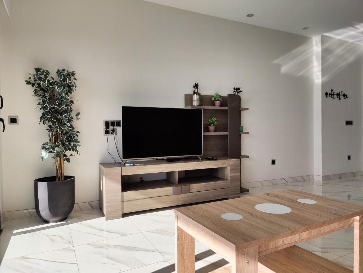 בנידורם Sunset Drive Superb Apartment מראה חיצוני תמונה